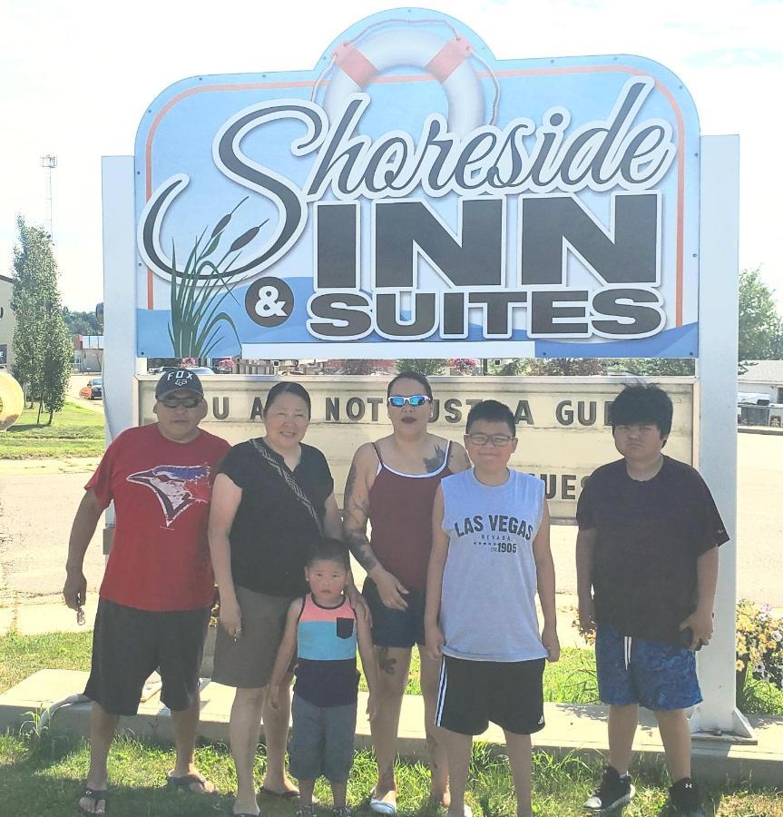 Shoreside Inn & Suites Wabamun エクステリア 写真